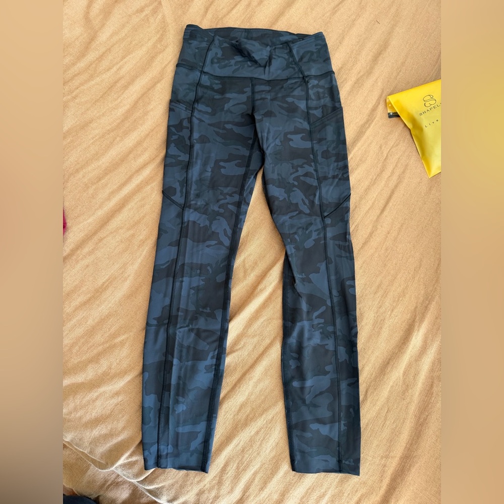 lululemon athletica Camo Leggings - Black and Gray